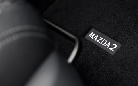 Mazda2 Hybrid mat