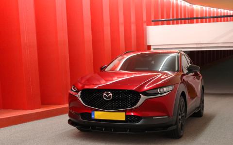 Mazda cx-30 parkeergarage hoog